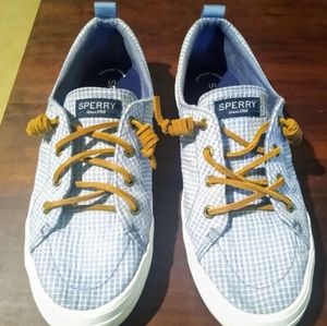 Women's size 8 sperrys